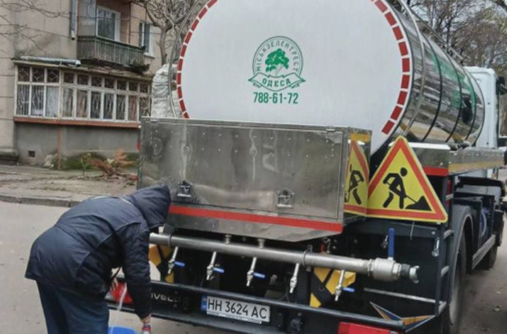 Информация о отключении водоснабжения и организации подвоза воды в Одессе.