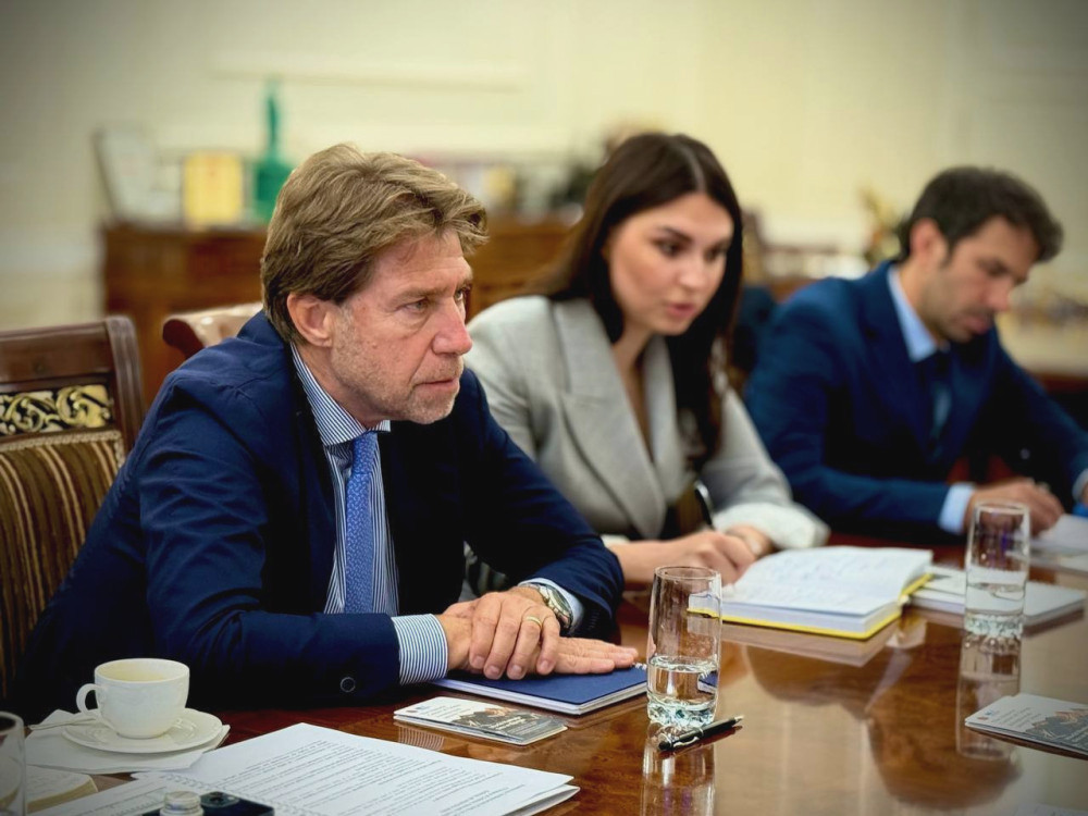 6811 image for slide